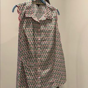 Talbots, sleeveless button down- pinnapple